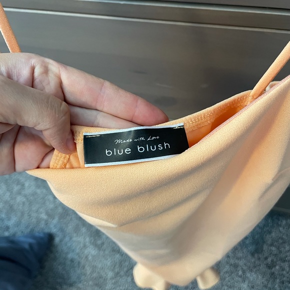 Adorable orange dress - Picture 2 of 2